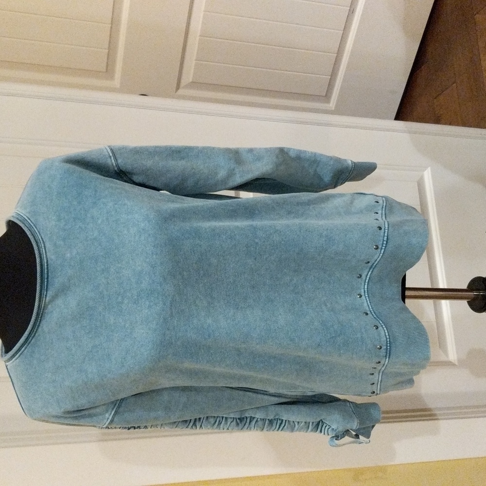 Rock & Republic Teal Mineral Wash Sweatshirt with Ruched Sleeve & GrommetDetail
